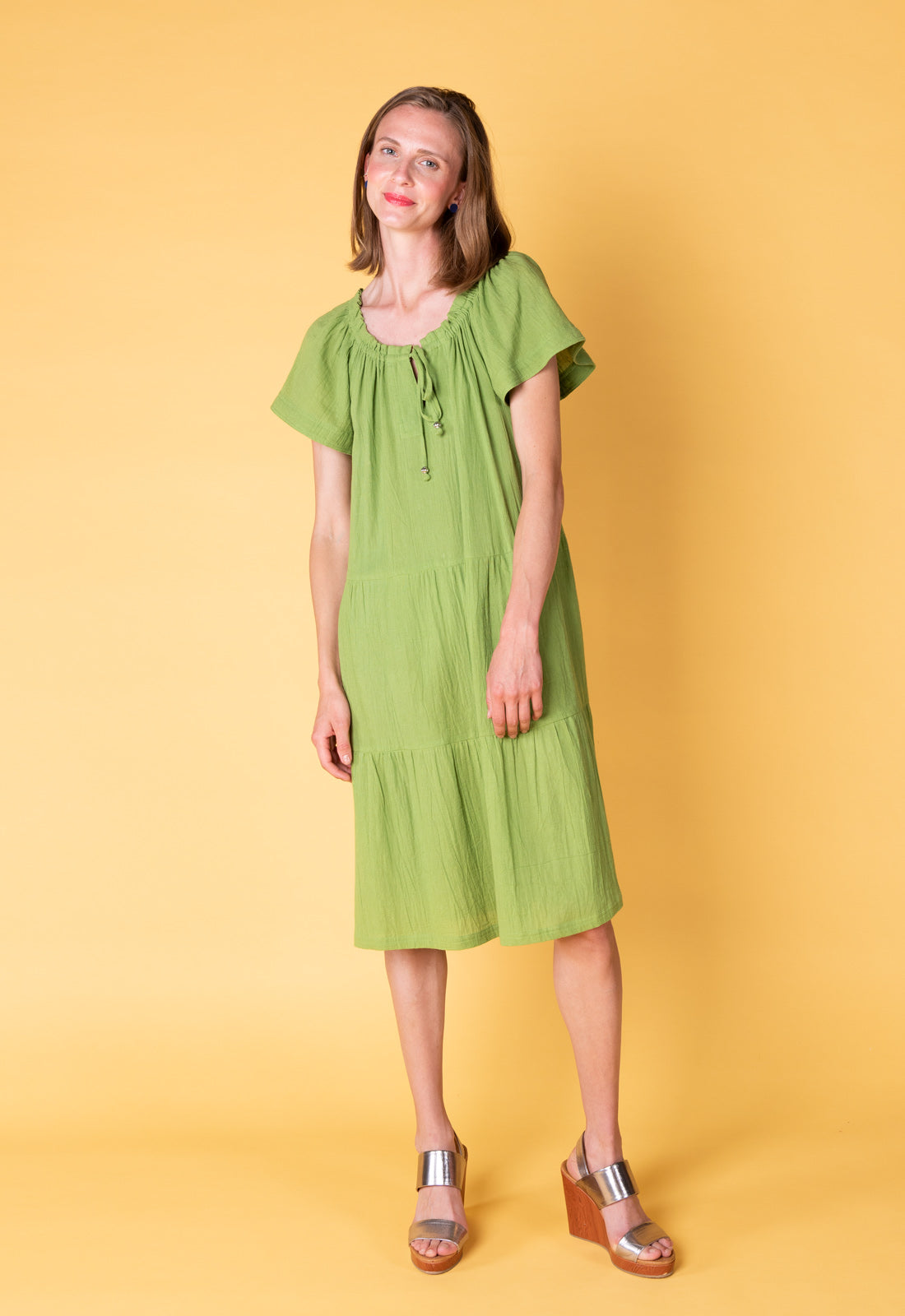 Stufenkleid mit Flügelärmeln und Bindedetail - S25Dress-NC3