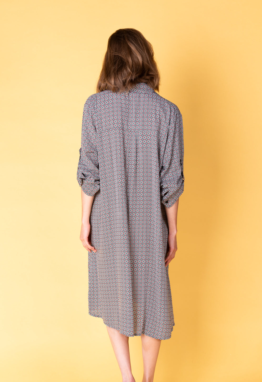 Elegant shirt dress with high-low hem and side pockets - S25Dress-R1