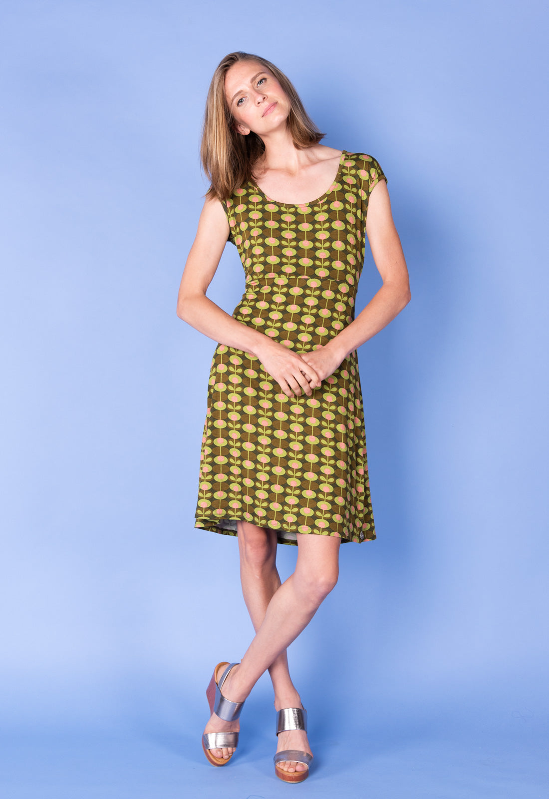 Kleid mit kurzen angeschnittenen Ärmeln - S25Dress-V8