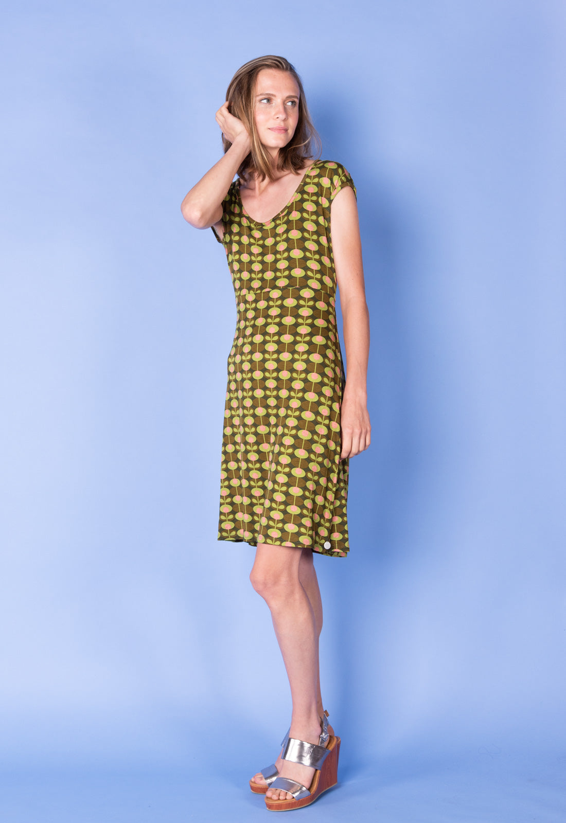 Kleid mit kurzen angeschnittenen Ärmeln - S25Dress-V8