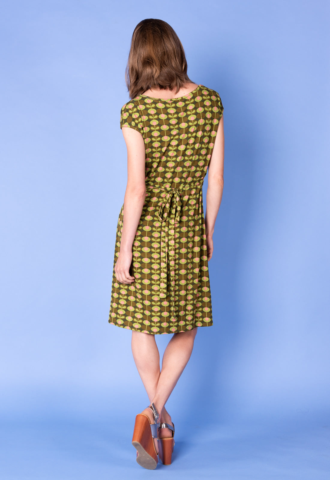 Kleid mit kurzen angeschnittenen Ärmeln - S25Dress-V8