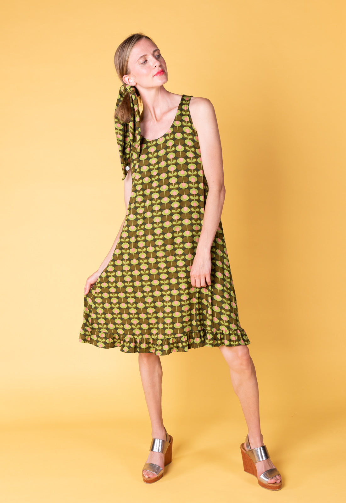 Kurzes weites Kleid ohne Ärmel - S25Dress-V9
