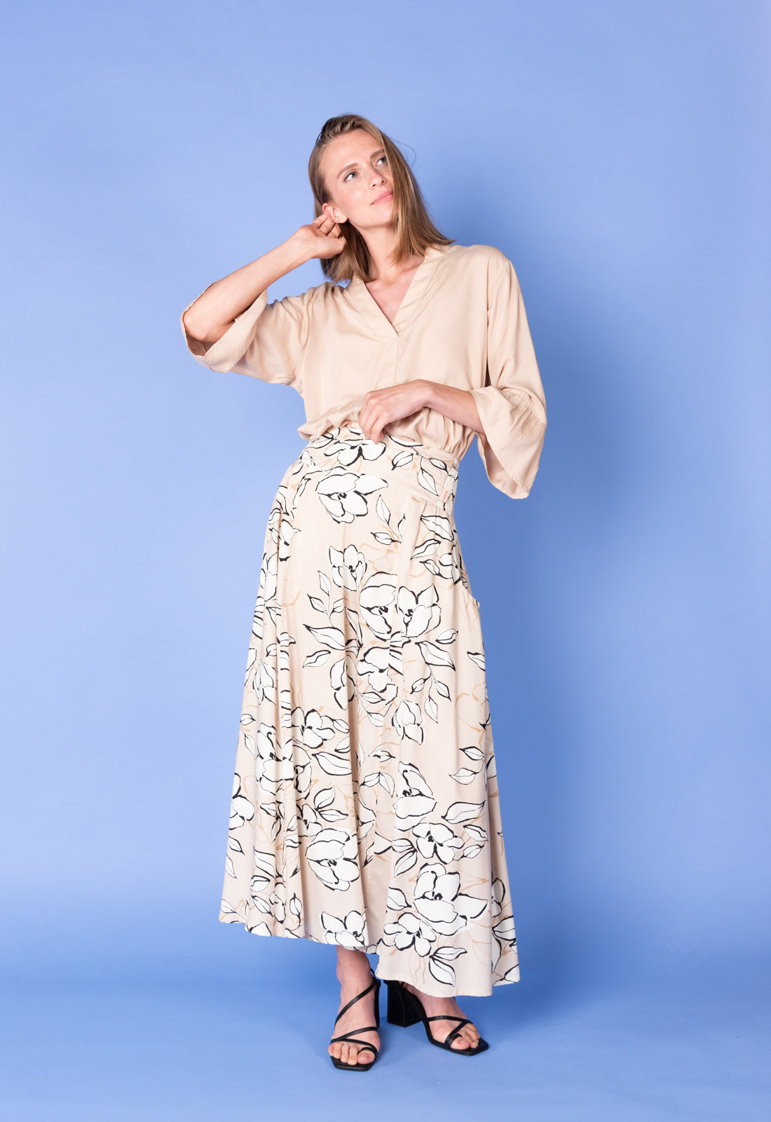 Langer ausgestellter Rock mit gesmoktem Bund - S25Sheera Maxi Skirt