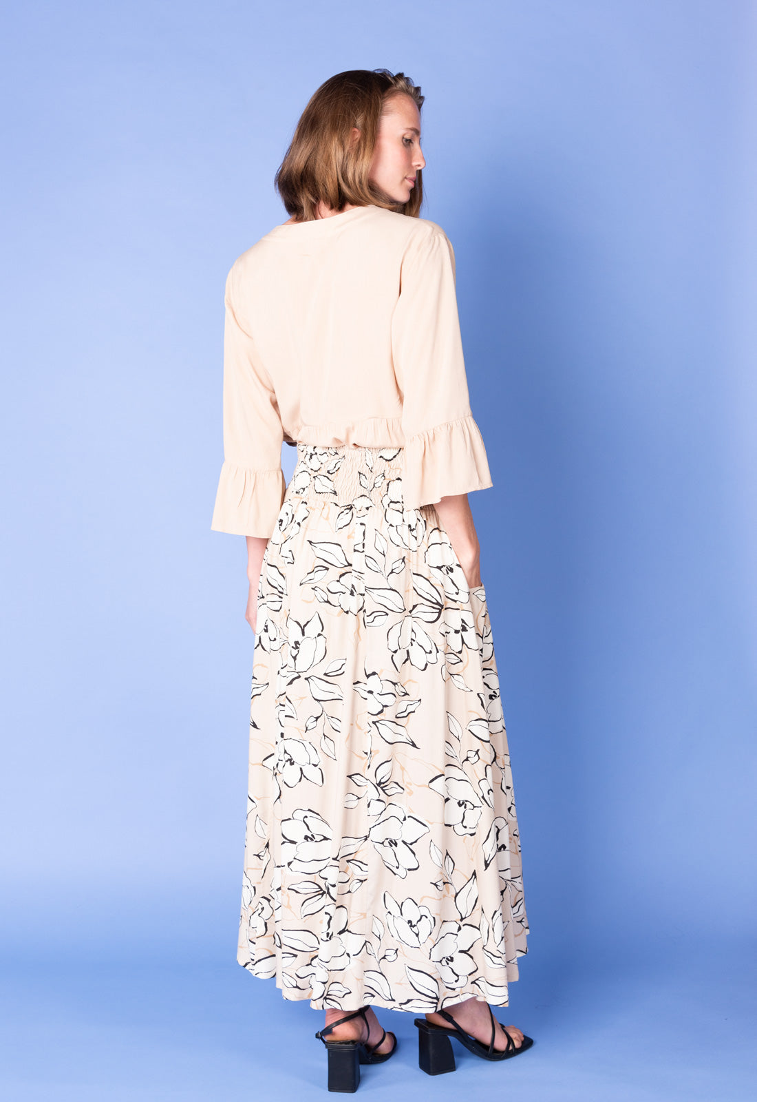 Langer ausgestellter Rock mit gesmoktem Bund - S25Sheera Maxi Skirt