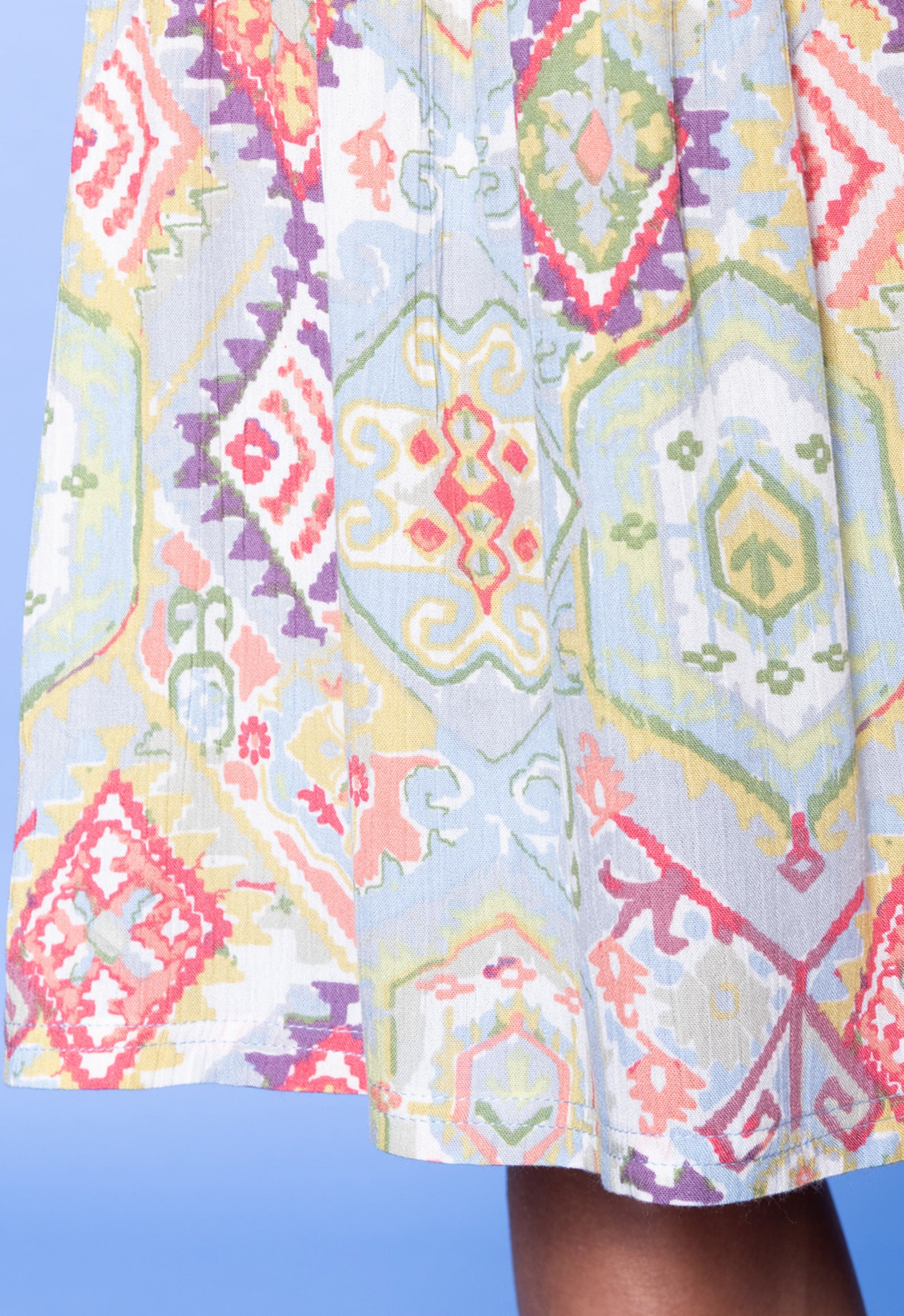 S26Dress-PR1 – Weites Stufenkleid aus 100 % Upcycled Rayon