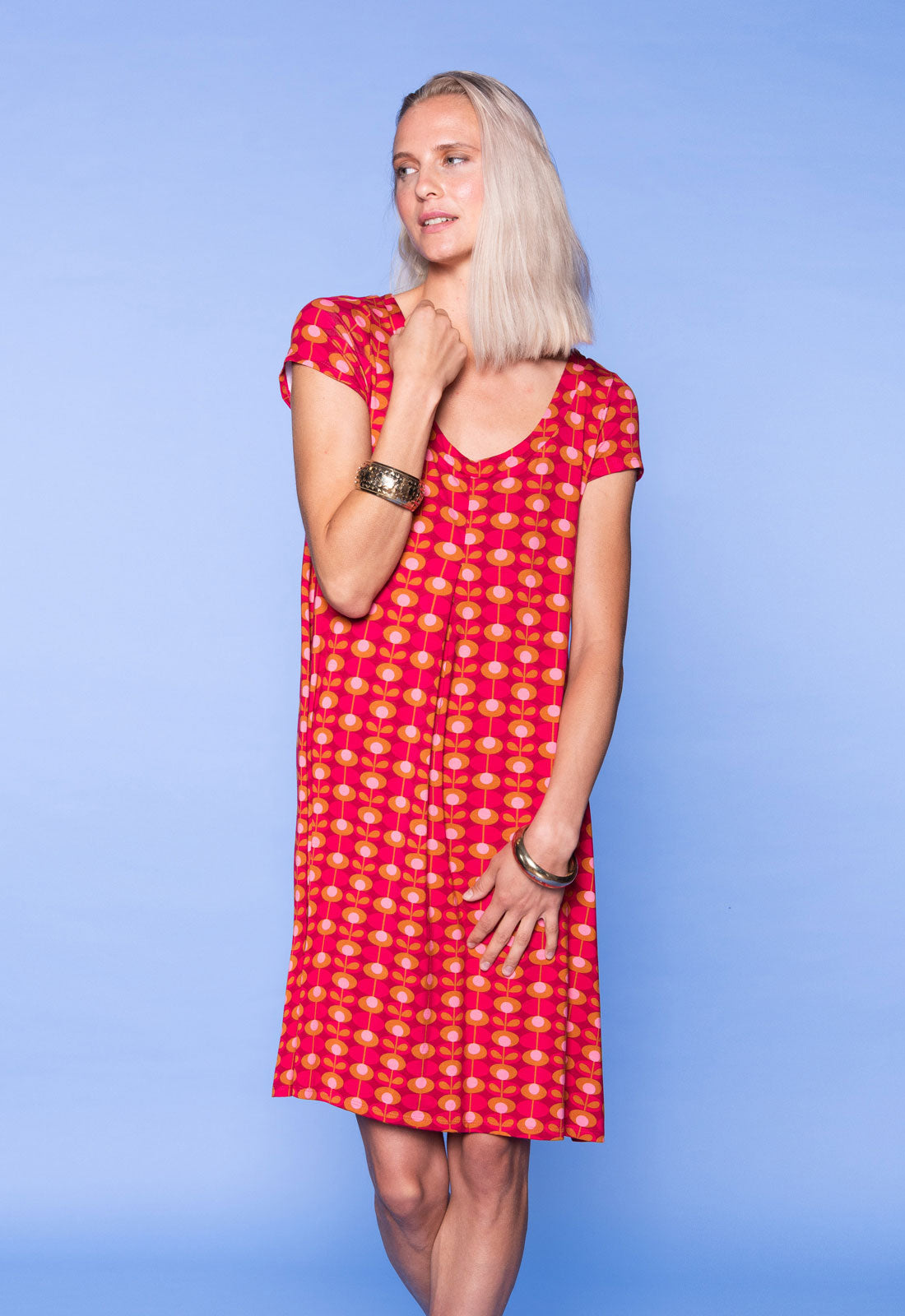 S26Dress-V5 – Kurzarmkleid mit Falte und Rundhalsausschnitt