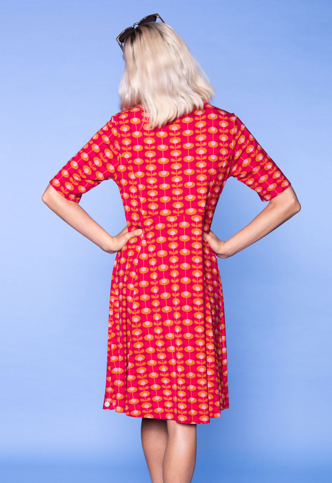 S26Dress-V7 – Kurzarmkleid mit Prinzessnaht und schwingendem Rock