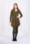 Kurzes Langarm-Kleid mit Kellerfalte - VD05W23