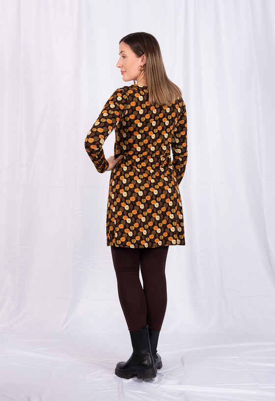 Kurzes Langarm-Kleid mit Kellerfalte - VD05W23