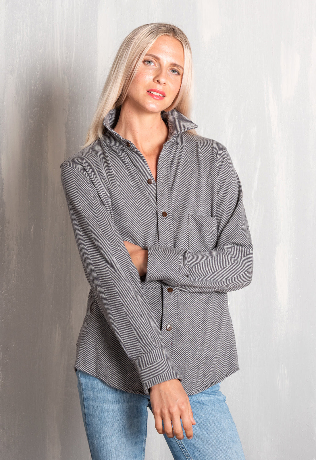 W25Blouse-G2 – Klassische Hemdbluse aus Bio-Stretch-Jacquard – GOTS-zertifiziert