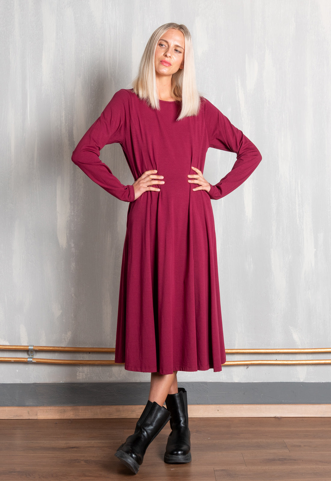 W25Dress-G2 –Langes Jersey-Kleid in A-Linie – GOTS-zertifiziert