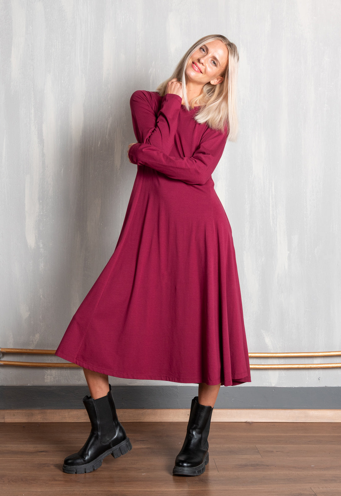 W25Dress-G2 –Langes Jersey-Kleid in A-Linie – GOTS-zertifiziert