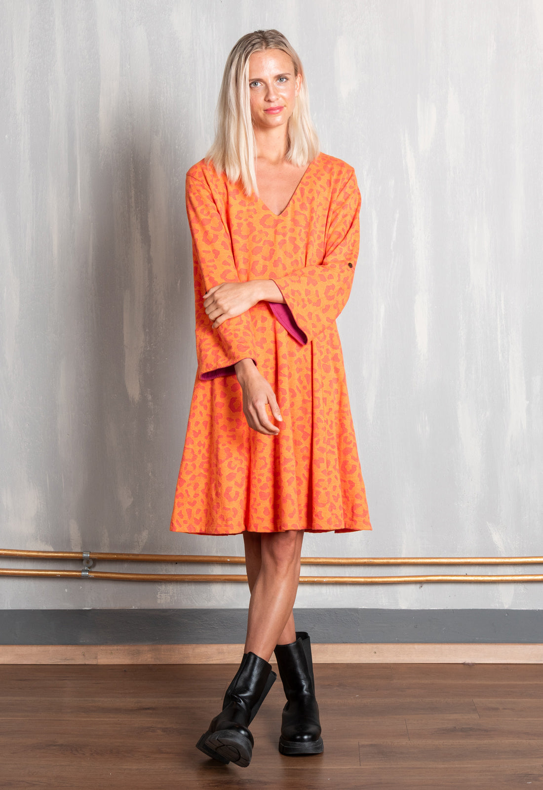 W25Dress-G5 – Kleid mit ausgestelltem Rockteil – GOTS-zertifiziert