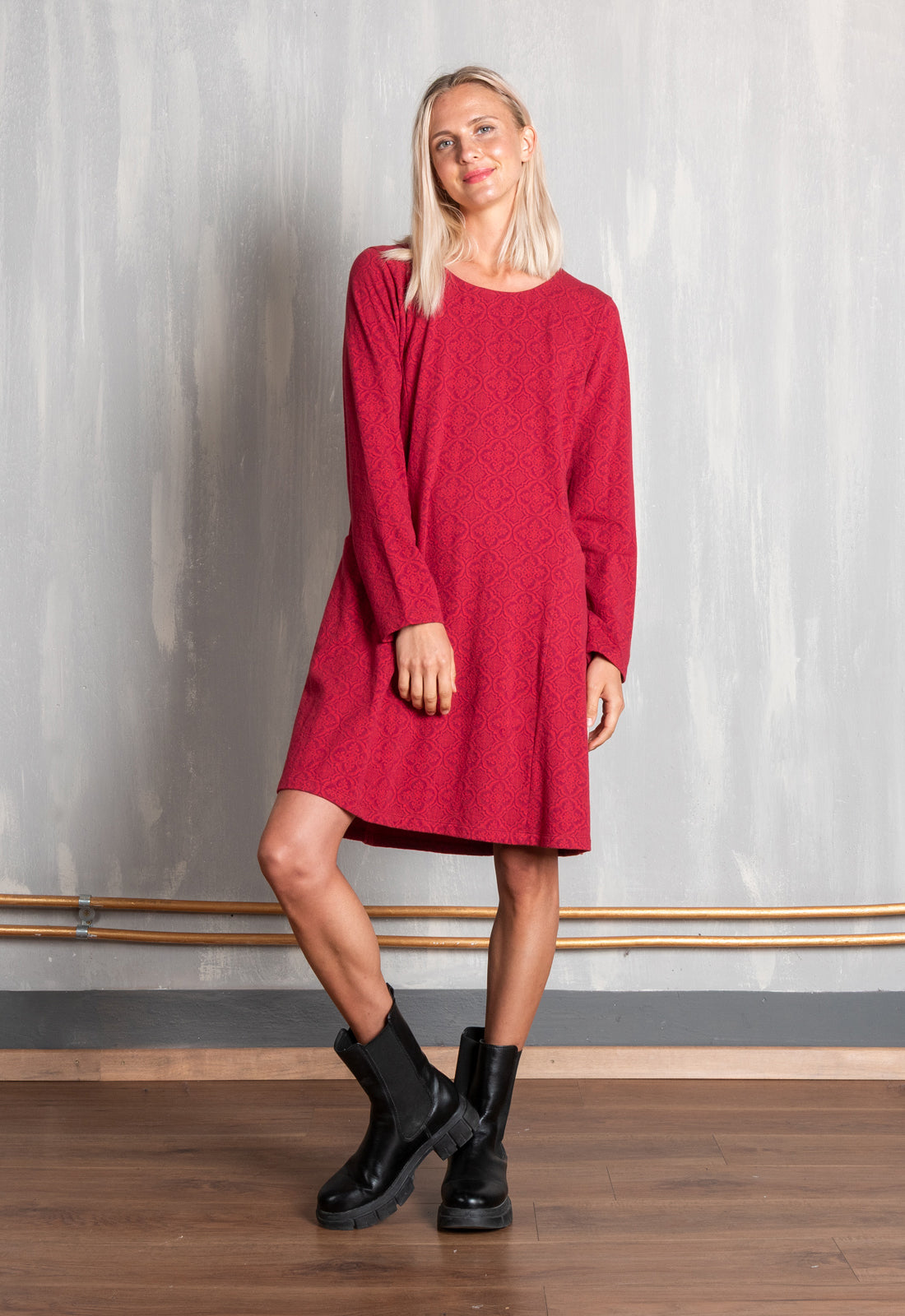 W25Dress-G6 – Kleid mit Prinzessnähten & Taschen – GOTS-zertifiziert