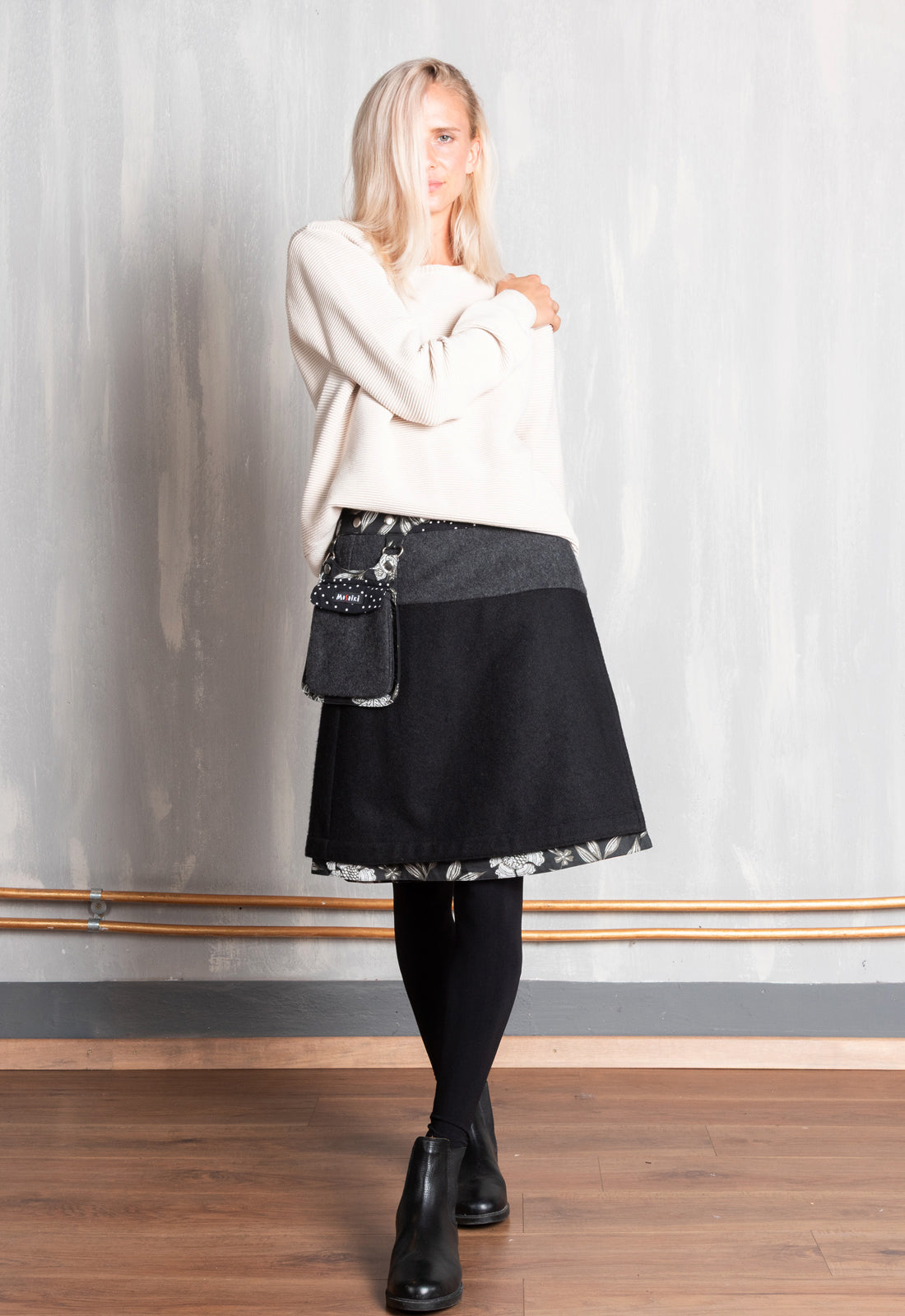 Hot Cookie 50 Wool W25 - 55cm