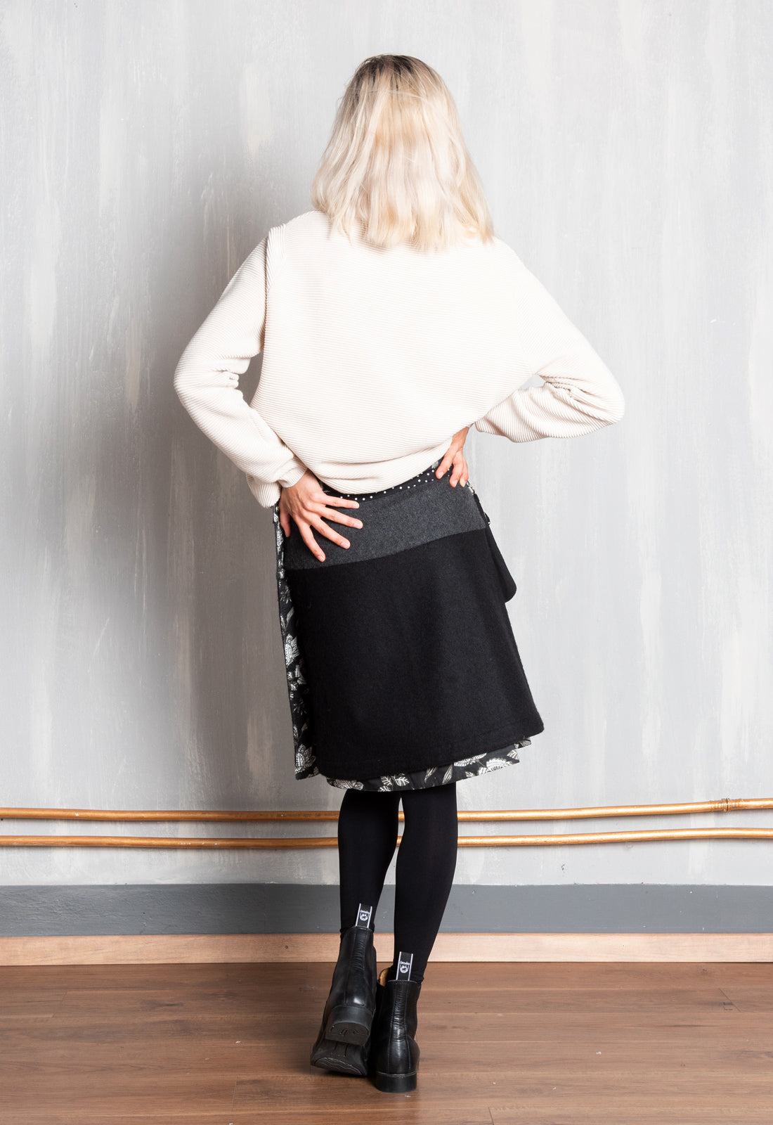 Hot Cookie 50 Wool W25 - 55cm