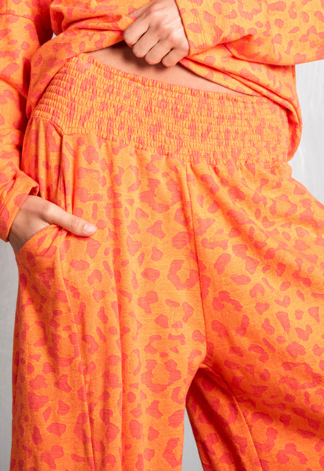 W25Pants-G2 – Weite Hose mit gesmoktem Bund – GOTS-zertifiziert