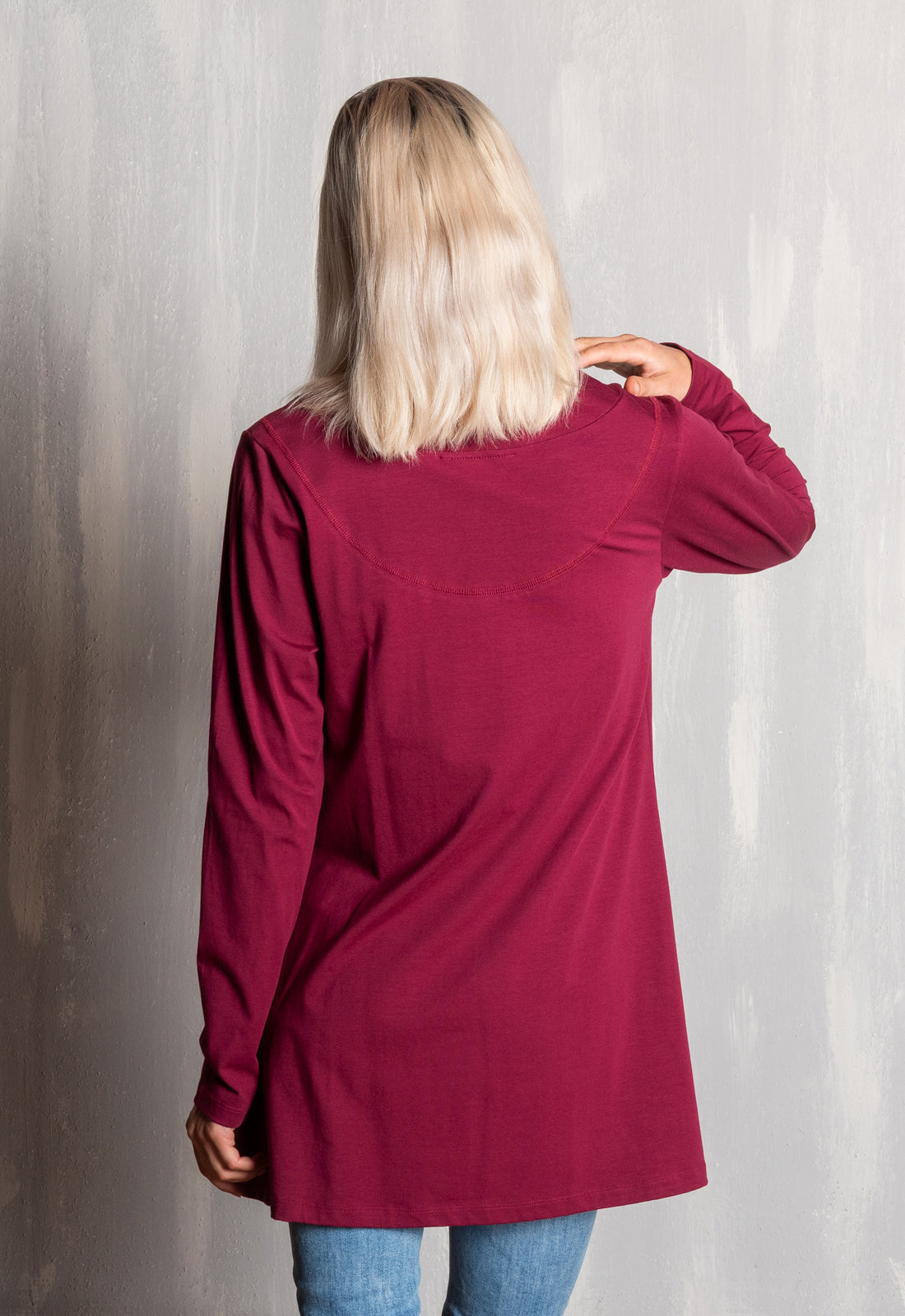 W25Top-G1 – Langes Jersey-Top mit Kellerfalte – GOTS-zertifiziert