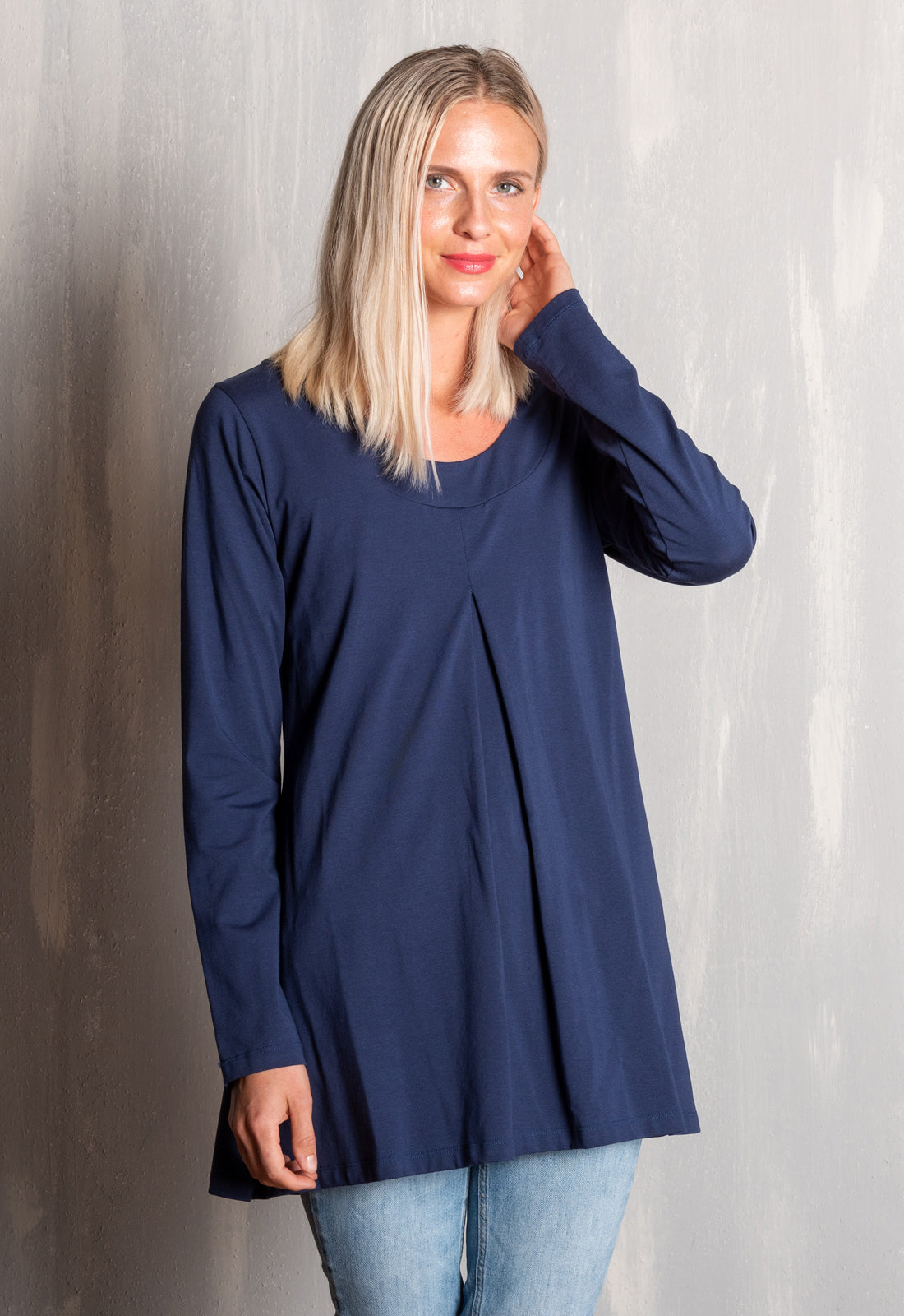 W25Top-G1 – Langes Jersey-Top mit Kellerfalte – GOTS-zertifiziert