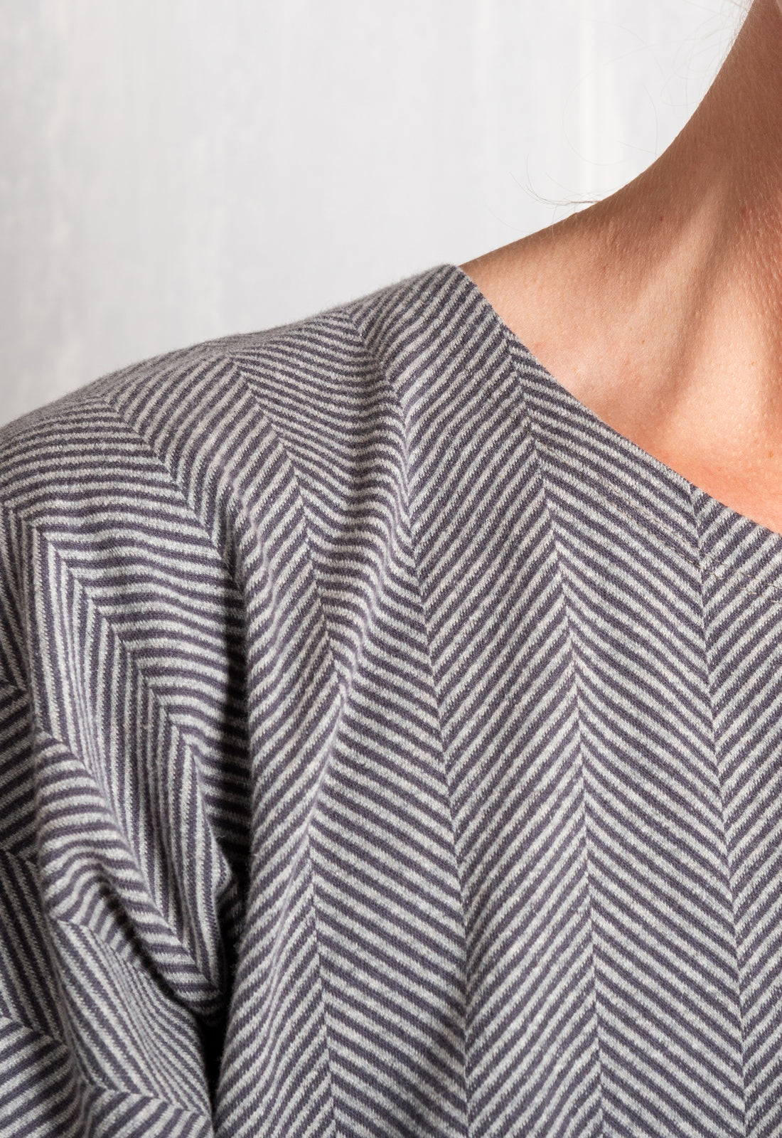 W25Top-G9 – Lockeres Top mit Fledermausärmeln – GOTS-zertifiziert