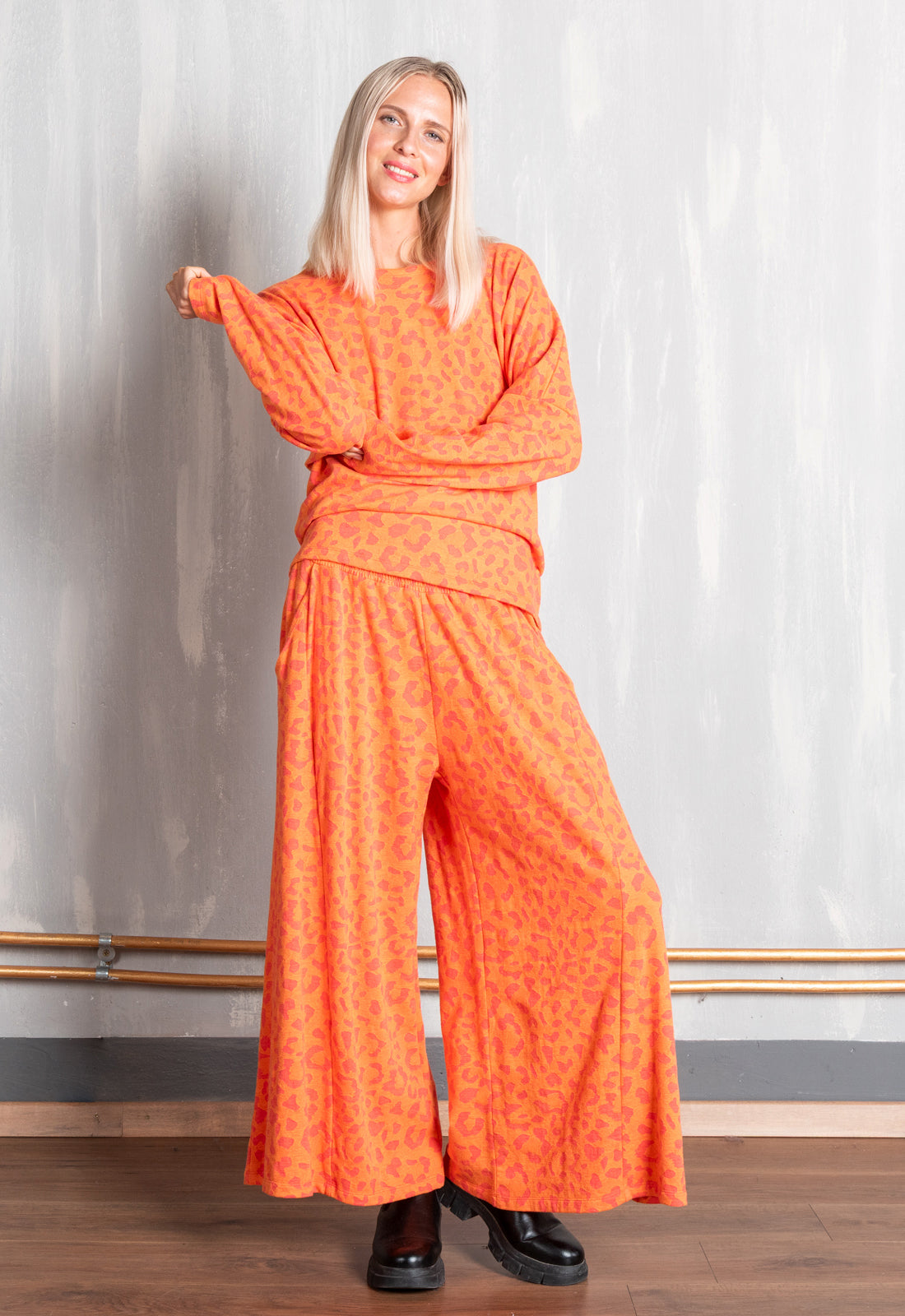 W25Top-G9 – Lockeres Top mit Fledermausärmeln – GOTS-zertifiziert