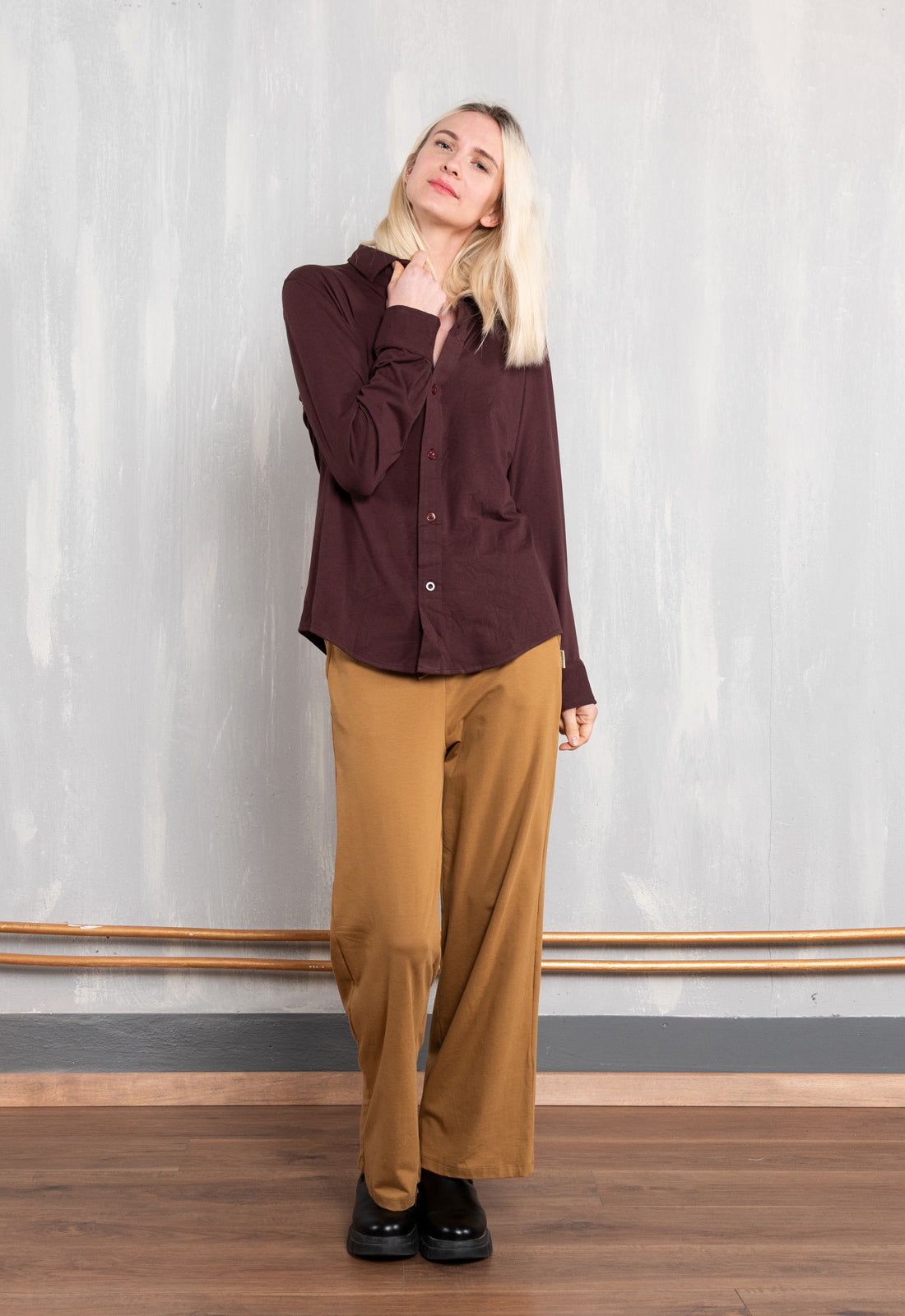 W26Blouse-G1 – Jerseybluse aus Bio-Baumwolle mit Kragen