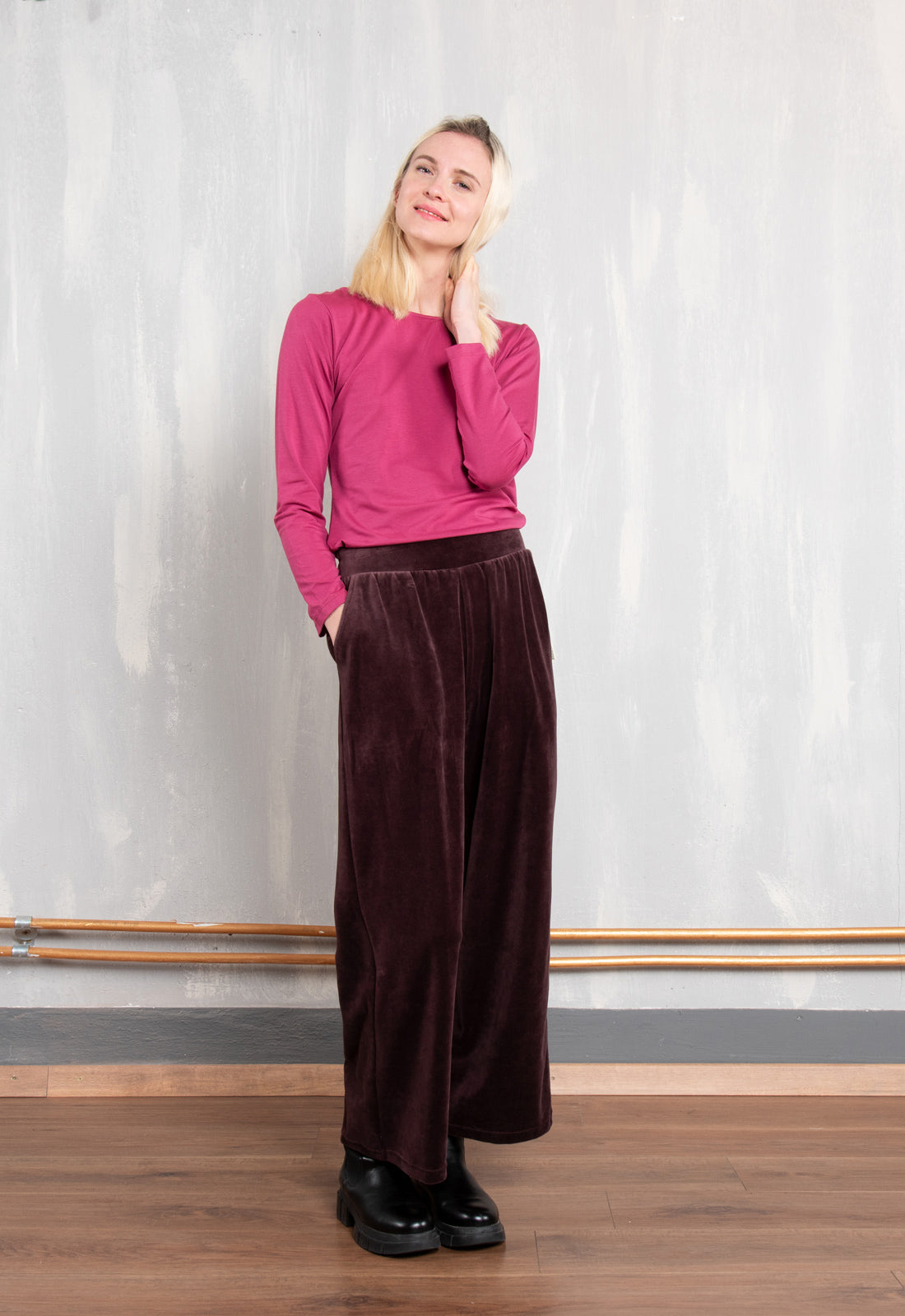W26Pants-G5 – Samt-Hose mit Taschen aus Bio-Baumwolle