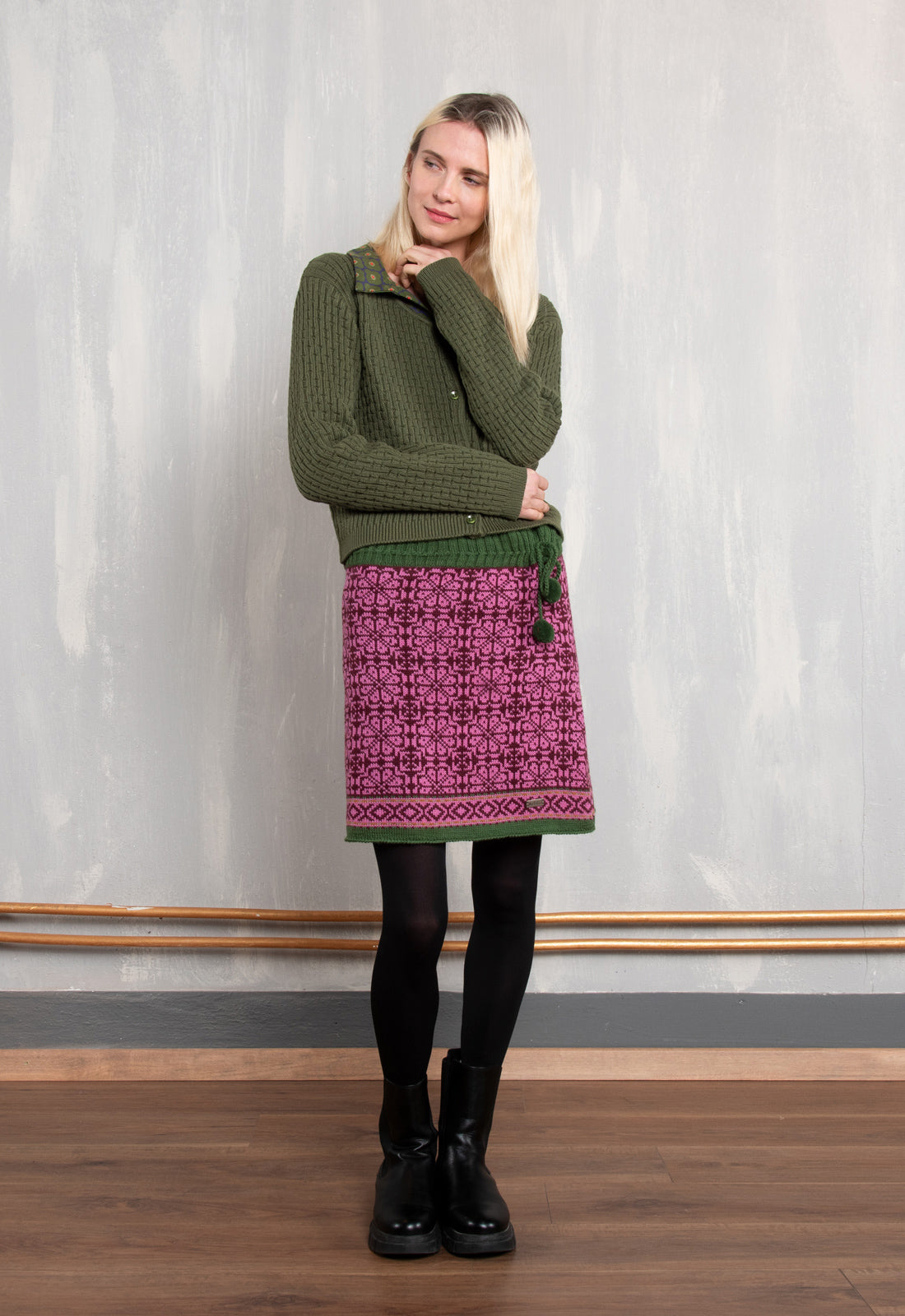 Yumari Jacket – Figurbetonter Strickcardigan aus Bio-Baumwolle
