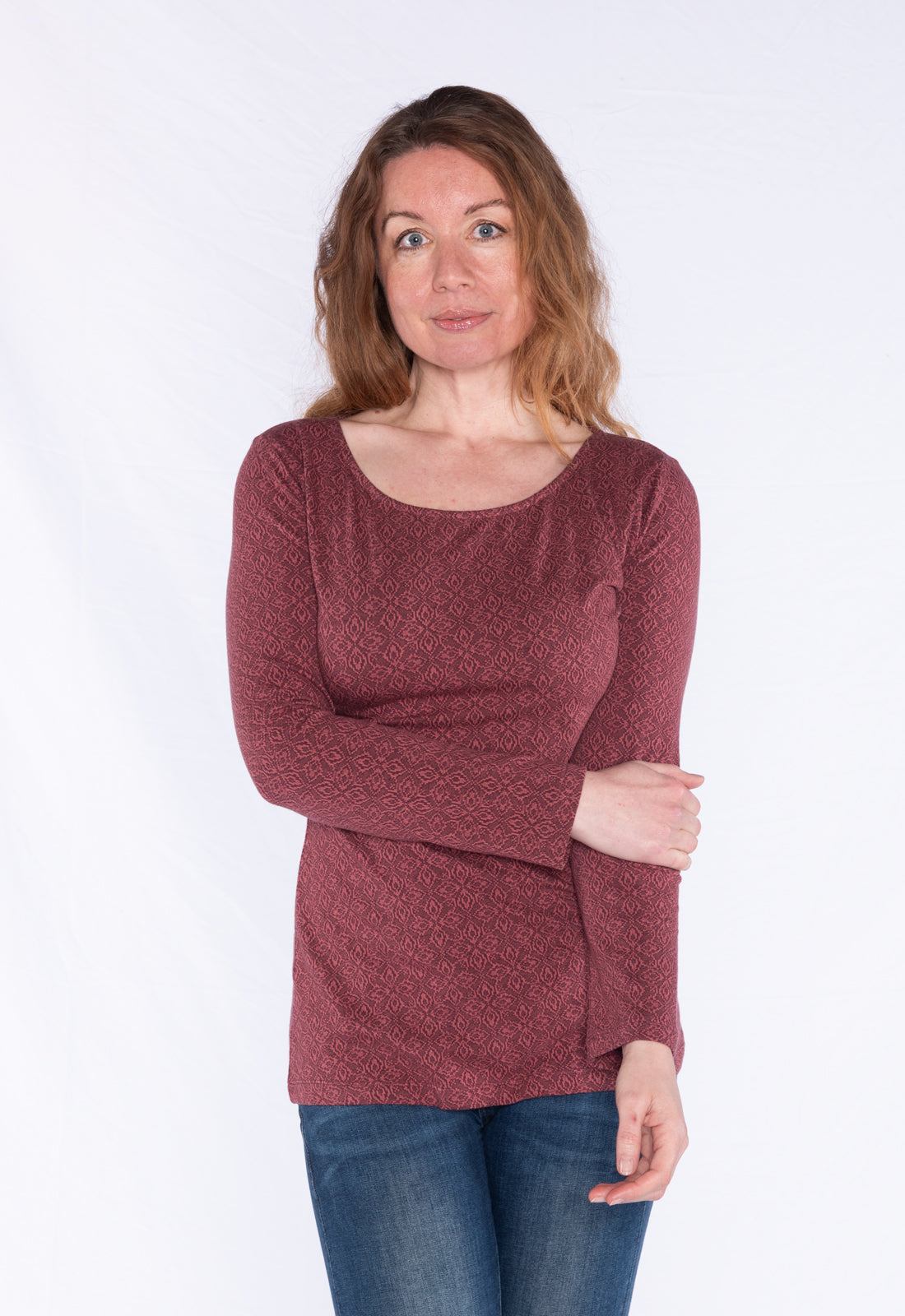 Figure-hugging long-sleeved top with round neck - GOTS certified - W24Top-G4